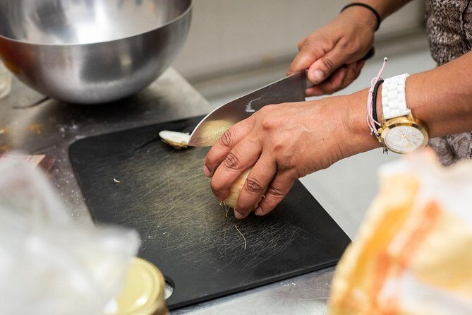 Private Market Tour and Portuguese-Goan Cooking Class with Paula - Key Points