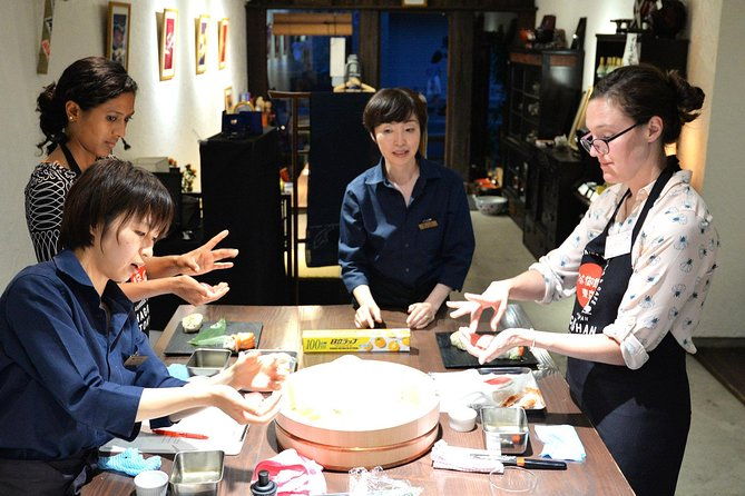 private-market-tour-and-sushi-class-in-asakusa-with-a-chef