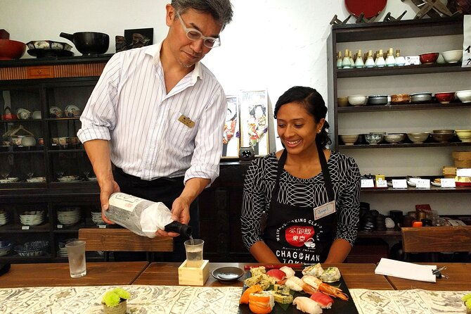 private-market-tour-and-sushi-class-in-asakusa-with-a-chef