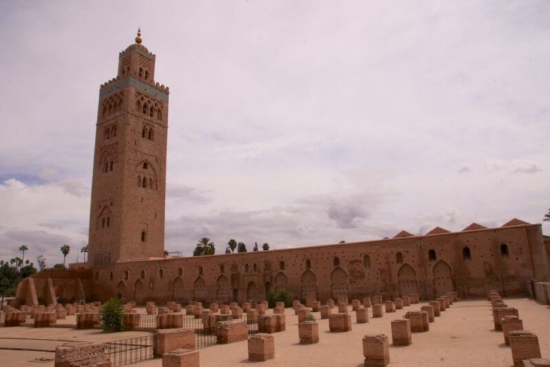 Private Marrakech: Medina, Palaces & Tombs Tour - Why This Tour Is a Great Choice