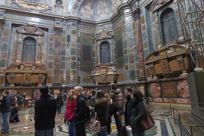private-medici-chapels-and-san-lorenzo-square-guided-visit-2