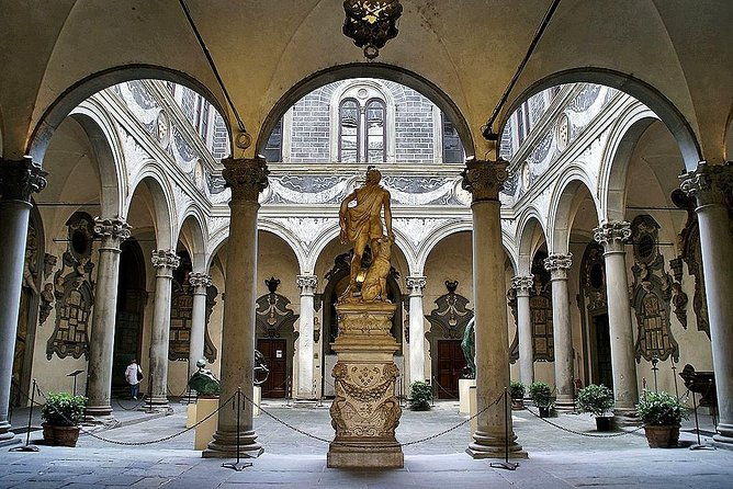 private-medici-guided-tour-in-florence