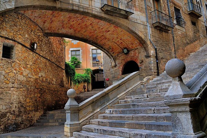private-medieval-girona-tour-with-hotel-pick-up