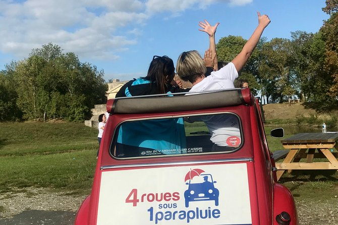 private-medoc-4-5-hours-wine-tour-in-a-citroen-2cv-from-bordeaux