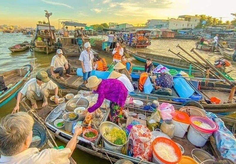 private-mekong-delta-floating-market-2days-1night