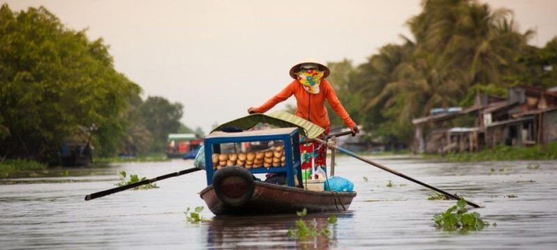private-mekong-delta-with-vinh-tang-pagoda