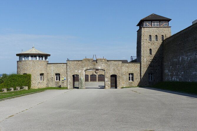 private-memorial-tour-from-vienna-to-mauthausen-eagles-nest