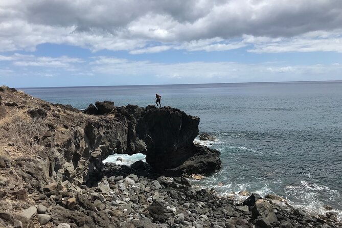 private-mermaid-caves-and-west-oahu-with-kaena-point-hike-se-habla-espanol