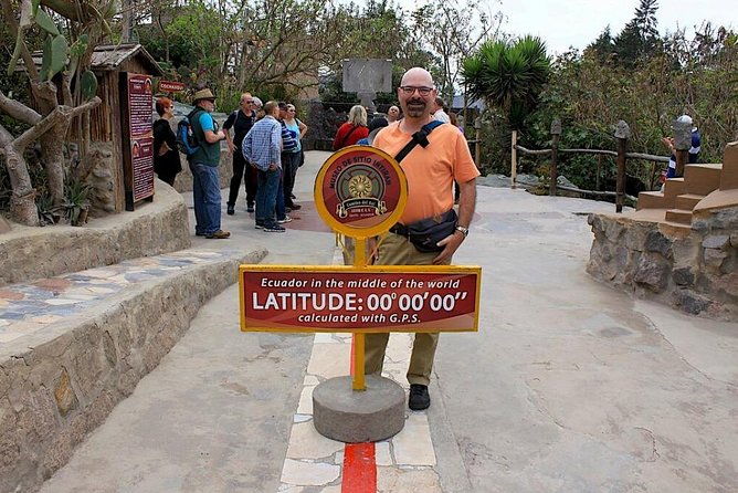 private-middle-of-the-world-mitad-del-mundo-and-pululahua-from-quito