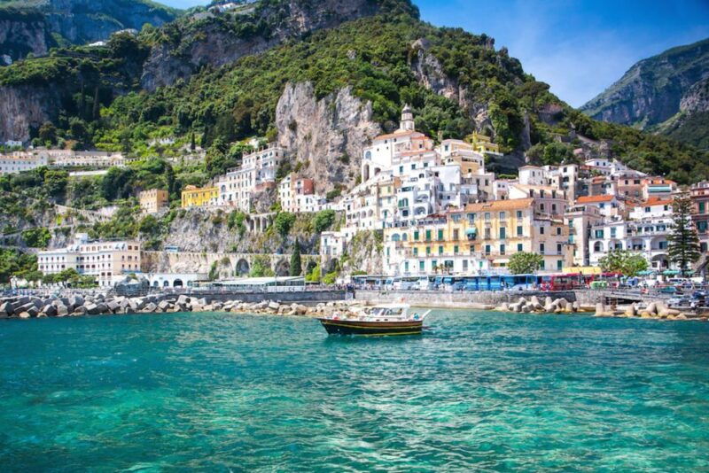 private-mini-motor-boat-tour-of-the-amalfi-coast