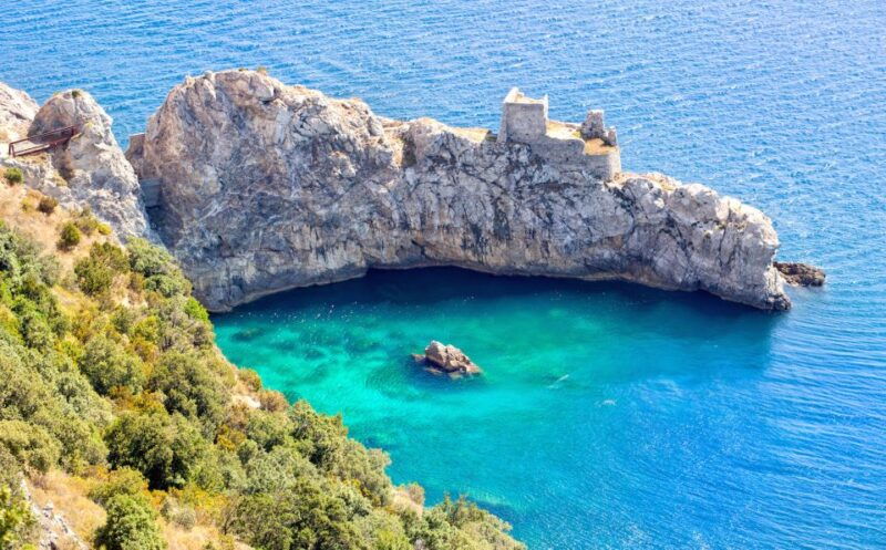 private-mini-motor-boat-tour-of-the-amalfi-coast