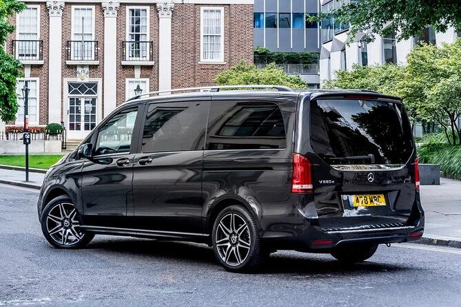 private-minivan-transfer-from-glasgow-gla-airport-to-edinburgh
