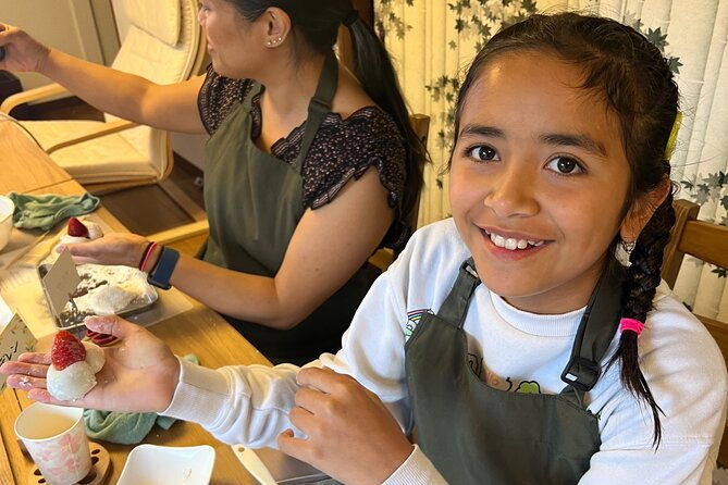 private-mochi-sweets-making-class-near-shibuya-area