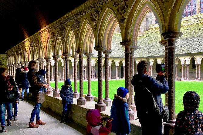 private-mont-saint-michel-normandy-d-day-express-trip-from-paris-2