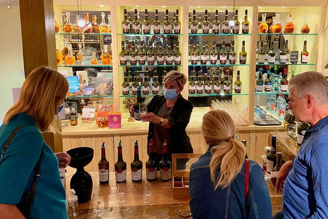 private-mont-saint-michel-trip-by-mercedes-from-paris-with-lunch