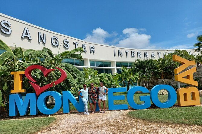 private-montego-bay-airport-transfer-to-hotels-in-montego-bay