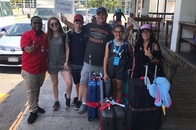 private-montego-bay-airport-transfer-to-negril-or-ocho-rios