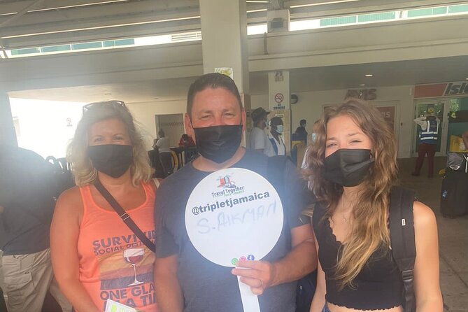 private-montego-bay-airport-transfer-to-negril-or-ocho-rios