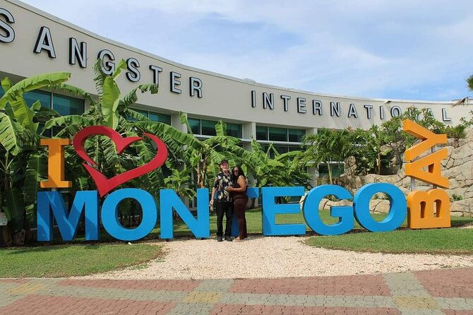 private-montego-bay-airport-transfer-to-runaway-bay-st-ann