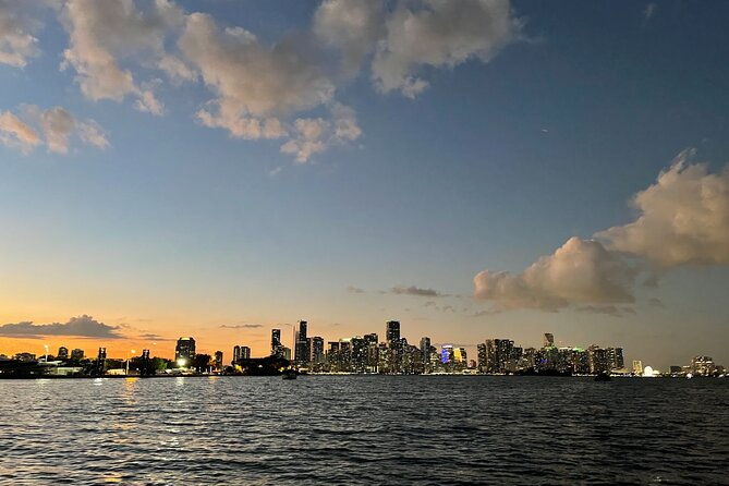 private-moon-watch-boat-cruise-in-fort-lauderdale