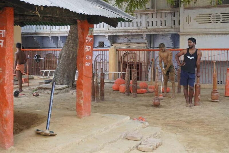 Private Morning Boat Ride and Akhadas Visit - What to Keep in Mind