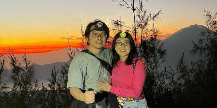 private-mt-batur-hike-with-hot-springs-hotel-transfer