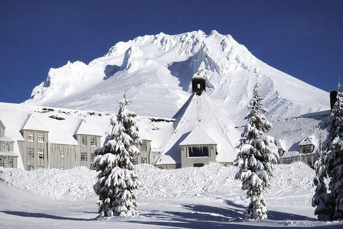 private-mt-hood-columbia-river-gorge-waterfalls-tour-from-portland