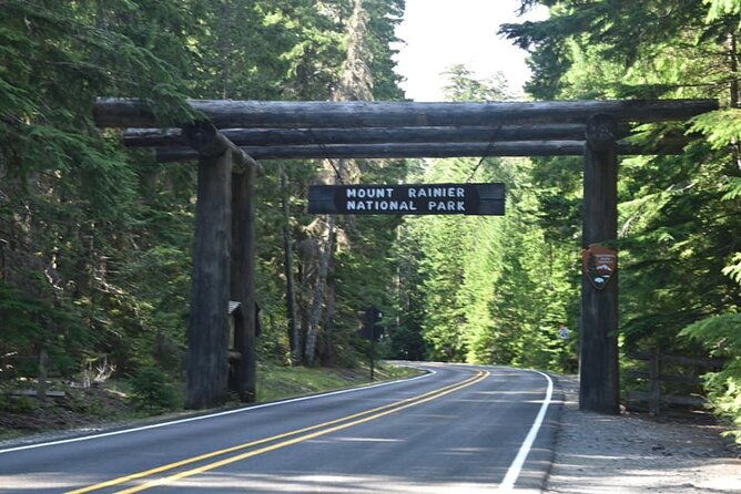 private-mt-rainier-national-park-tour-in-suv