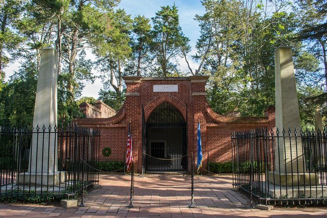 private-mt-vernon-arlington-cemetery-tour-for-up-to-10-guests-2