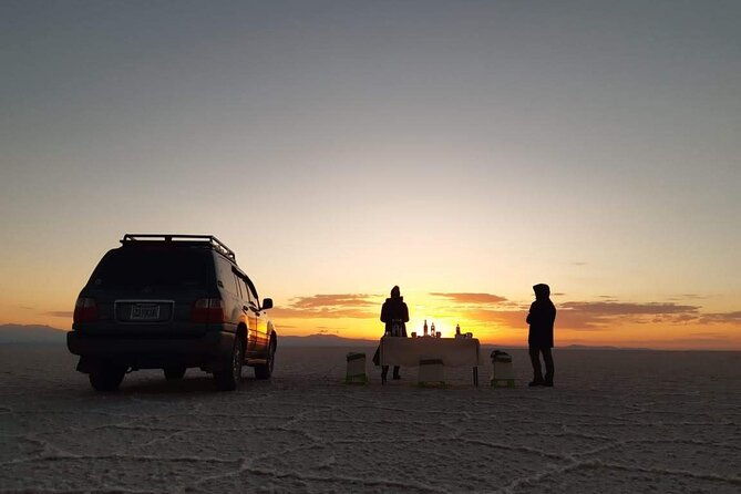private-multi-day-tour-at-uyuni-salt-flat-and-laguna-colorada