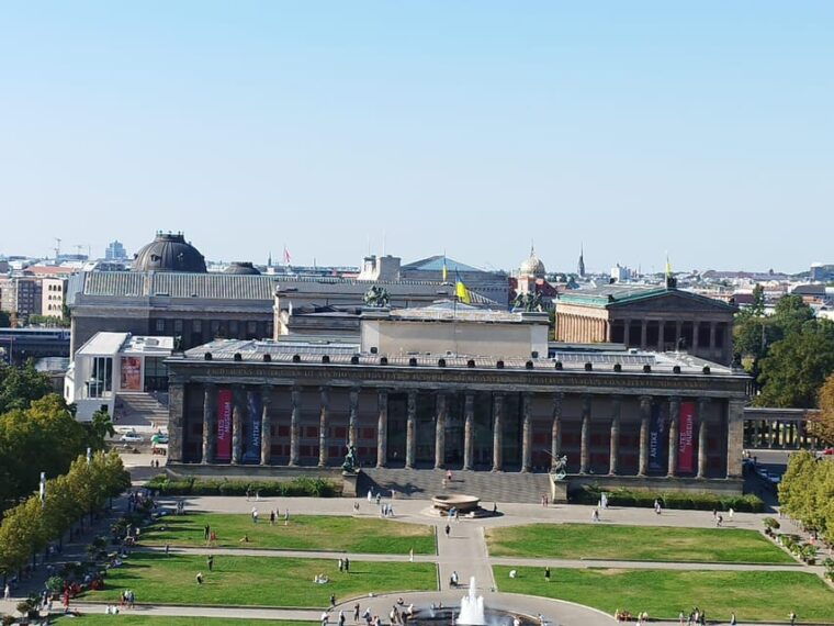 private-multi-rickshaws-with-pick-up-hotel