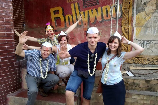 Private Mumbai City Tour and Bollywood Tour Combo with Transport - Key Points