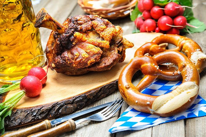 private-munich-beer-hall-hopping-3-course-menu-beer-tasting-2