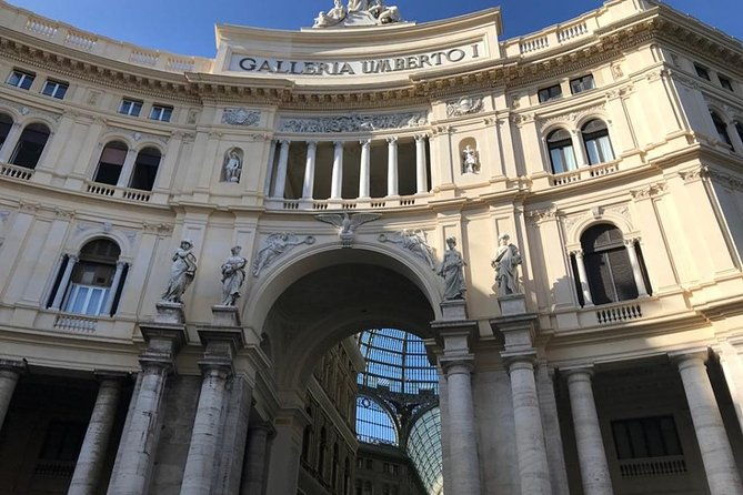 private-naples-walking-tour-with-tourist-guide