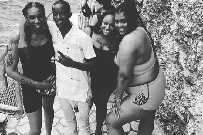 private-negril-7-mile-beach-and-ricks-cafe-tour-from-montego-bay