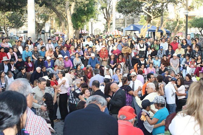 private-neighborhoods-tour-miraflores-barranco-chorrillos