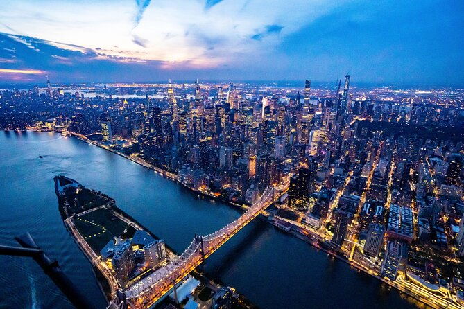 private-new-york-city-helicopter-tour-for-2-6-from-westchester-2