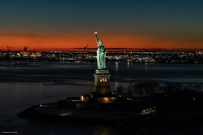private-new-york-city-helicopter-tour-for-couples-from-westchester