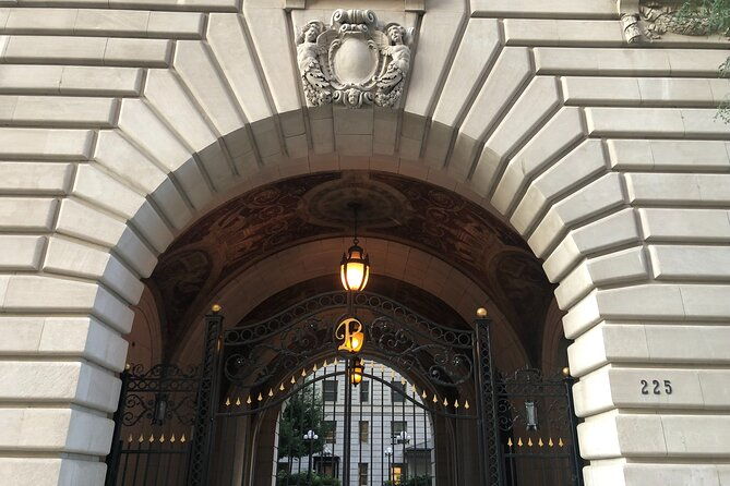 private-new-york-city-horror-movie-location-walking-tour