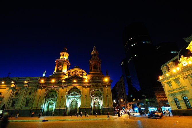 private-night-city-tour-with-san-cristobal-hill-and-dinner-show