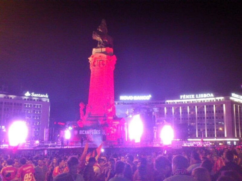 private-night-tour-authentic-fado-show-portuguese-dinner