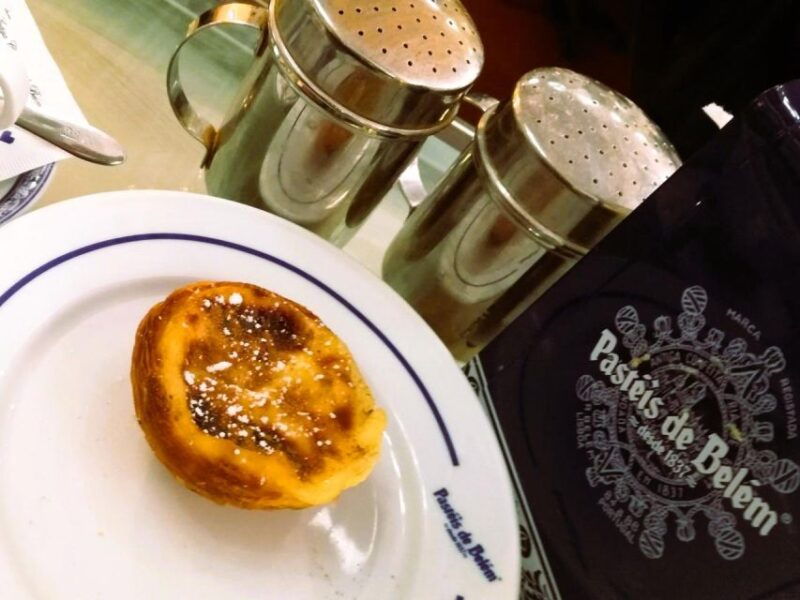 private-night-tour-authentic-fado-show-portuguese-dinner