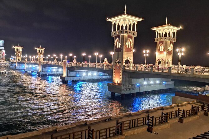 Private Night Tour In Alexandria By Horse Carriage Ride And Free Walking Tour - The Itinerary in Detail: What to Expect