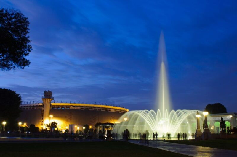 private-night-tour-in-lima-to-the-magic-water-circuit