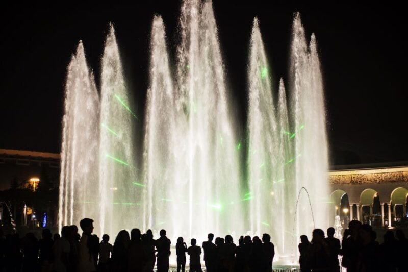 private-night-tour-in-lima-to-the-magic-water-circuit