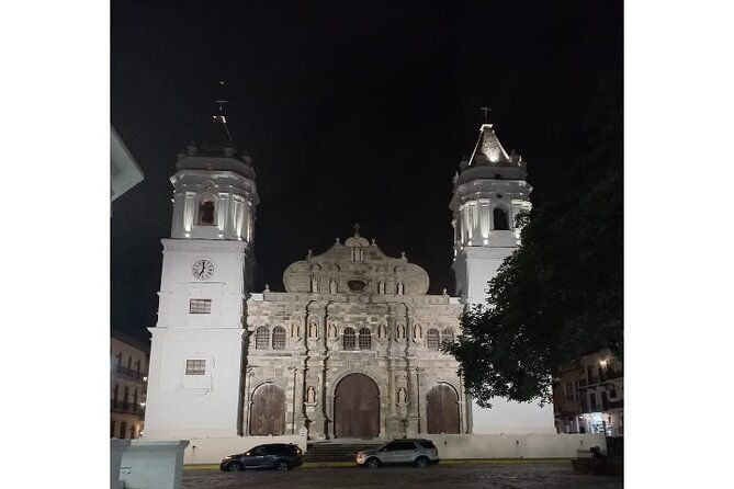 private-night-tour-in-panama-city
