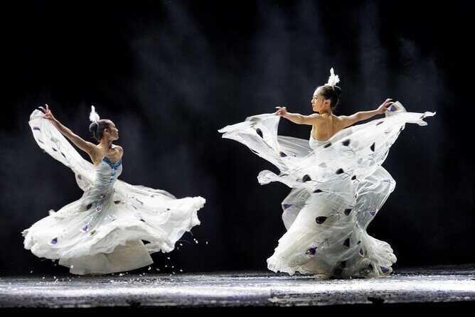 Private Night Tour to Enjoy Dynamic Yunnan Show - Key Points