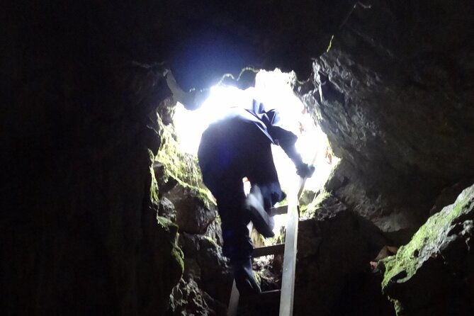 private-ninja-training-in-a-cave-in-hidaka