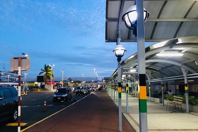 private-norman-manley-airport-transfers