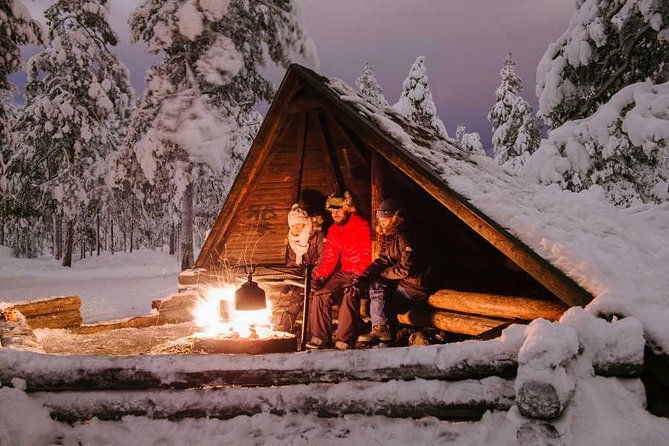 private-northern-light-adventure-by-vip-car-and-snow-scooters